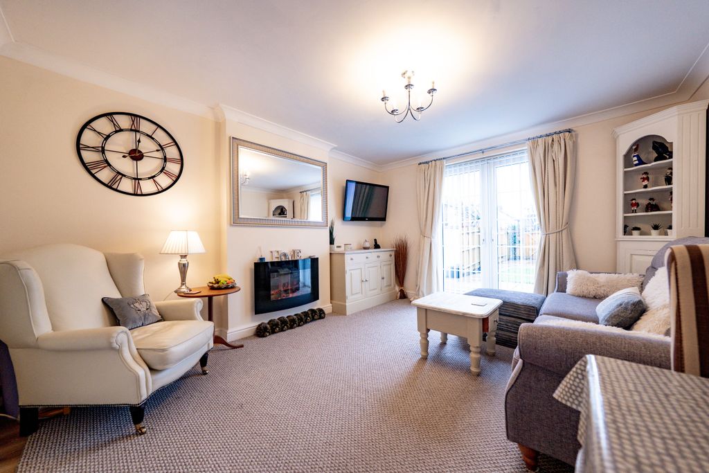 Property photo 2 of 17 Dsc02129