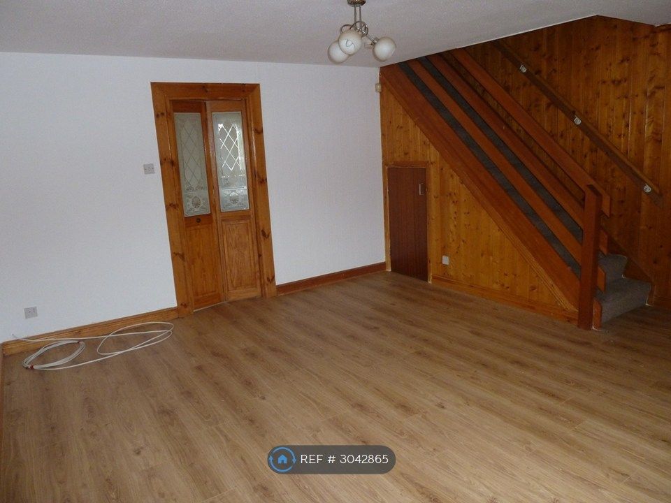 Property photo 2 of 9 Lounge