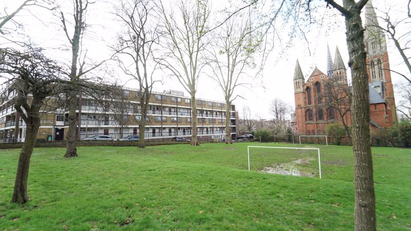 Property photo 3 of 9 Photo 7