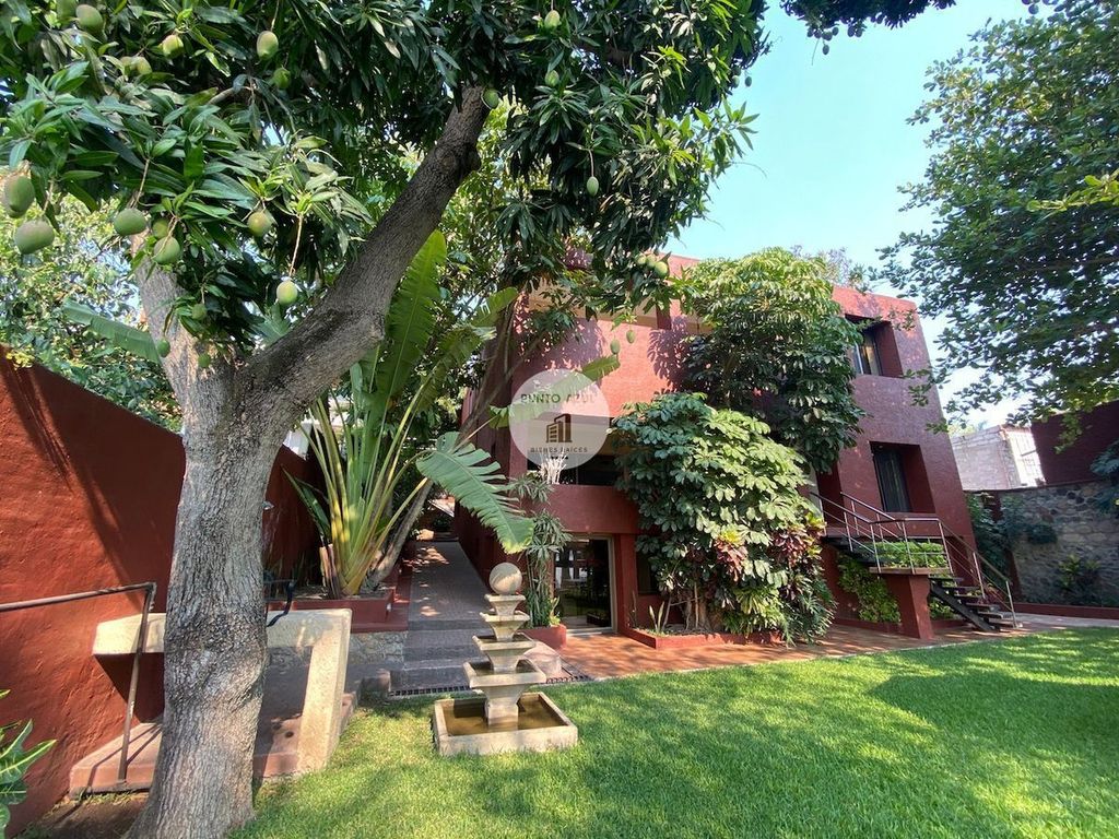 Property photo 2 of 10