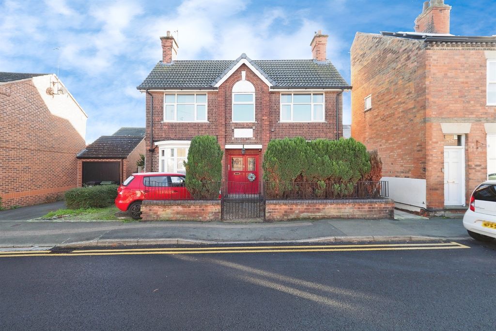 Property photo 1 of 13