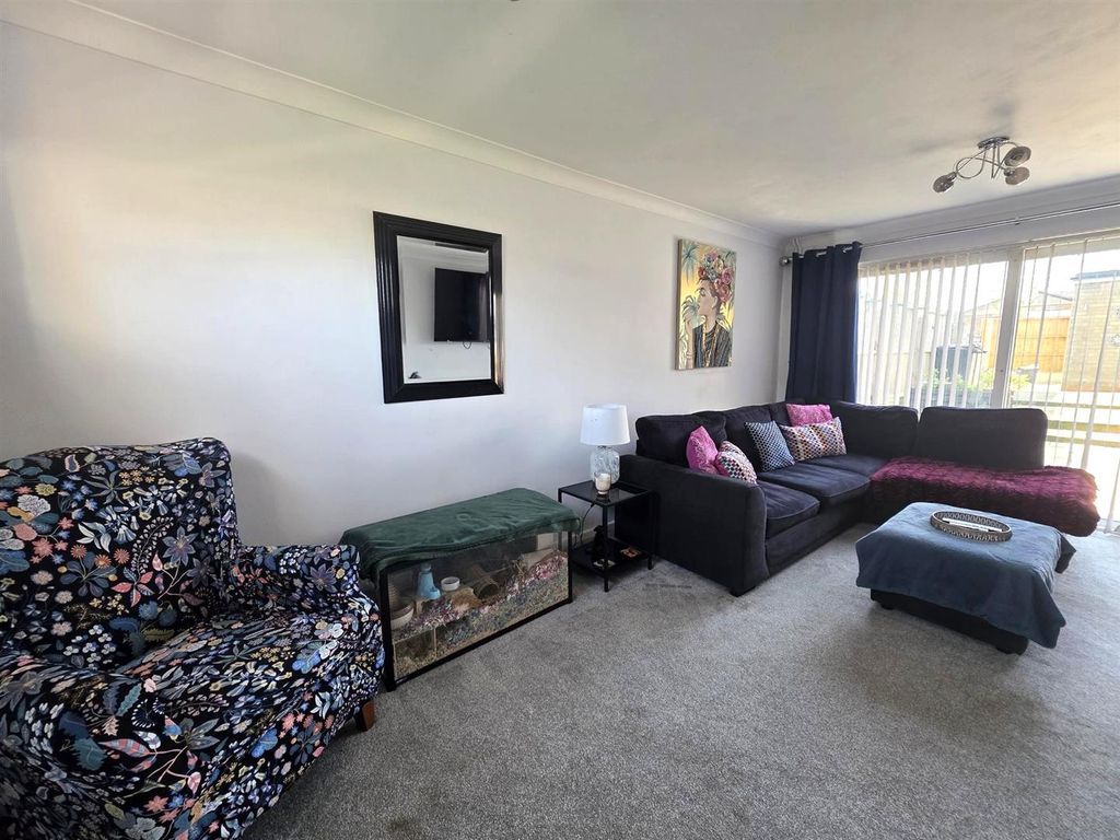 Property photo 3 of 26 50676.Jpg