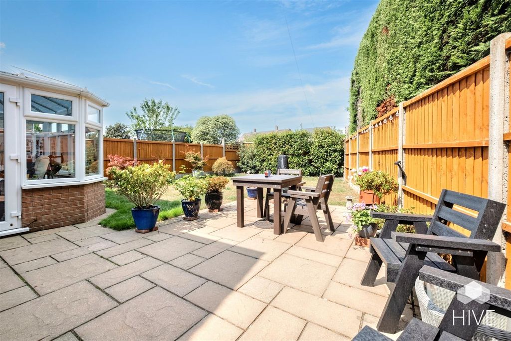 Property photo 2 of 18