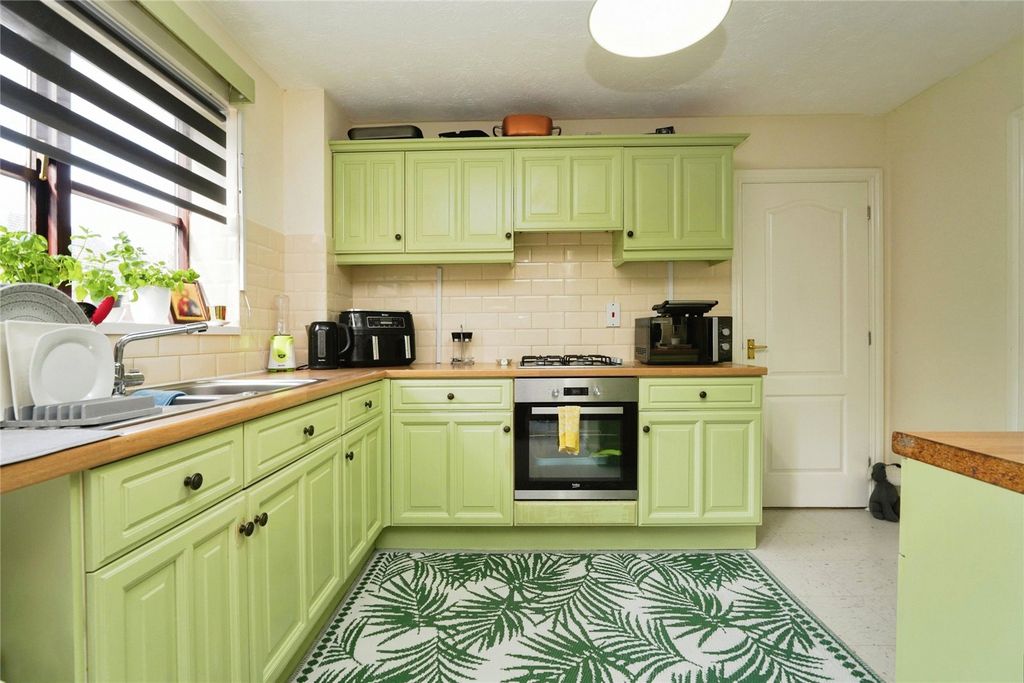 Property photo 2 of 17 Picture No. 06