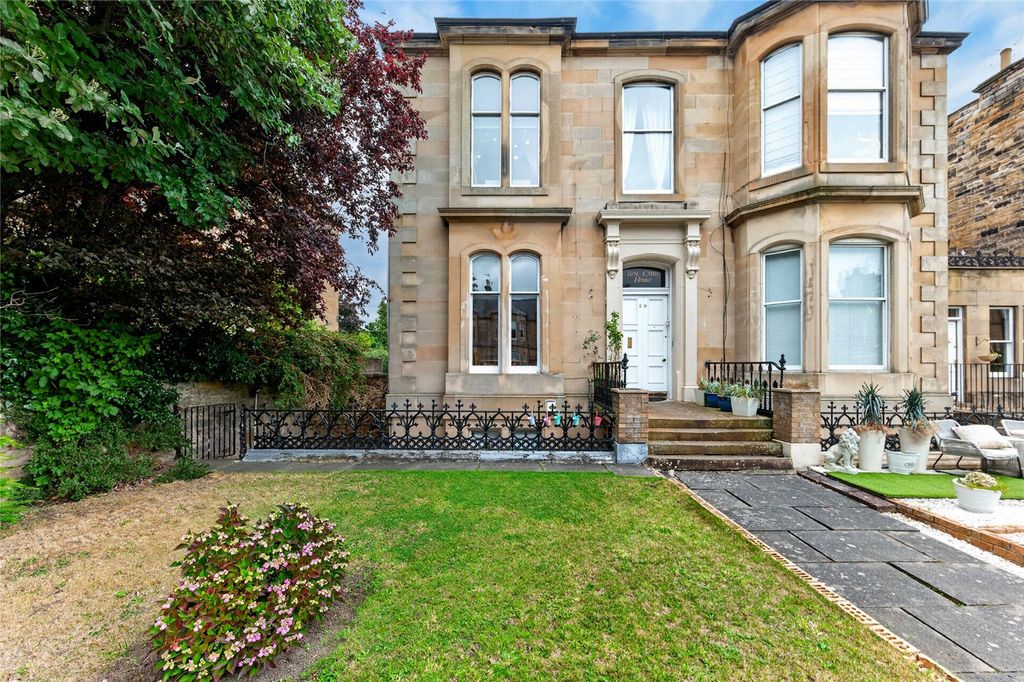Property photo 1 of 15 Mayfield Gardens