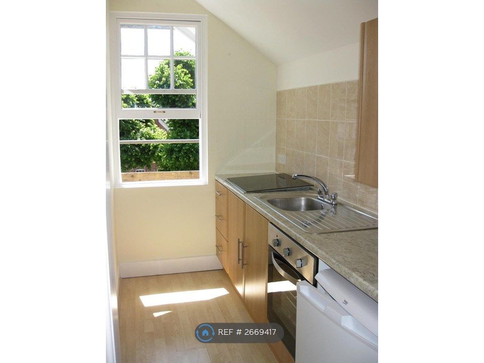 Property photo 1 of 6 Kitchen