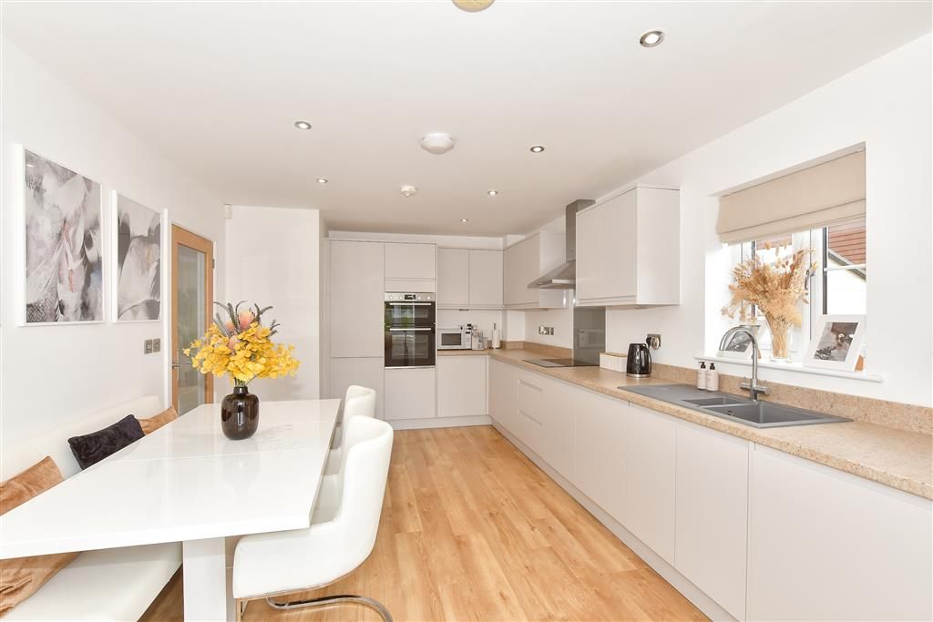 Property photo 2 of 10 Kitchen/ Diner