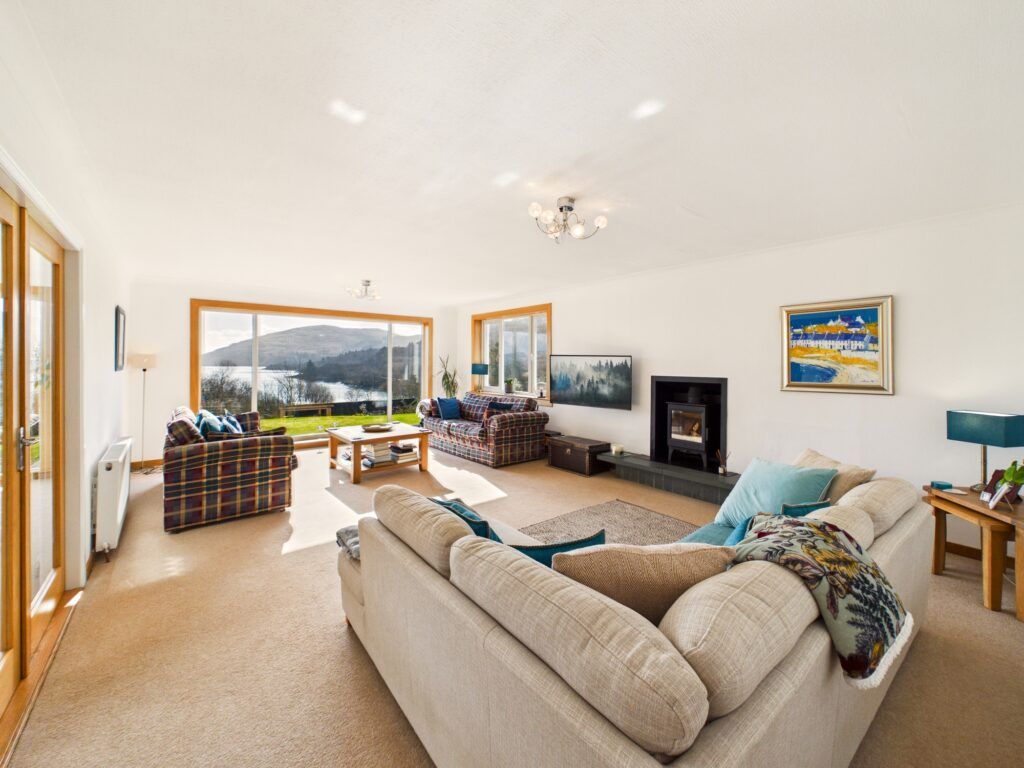 Property photo 3 of 36