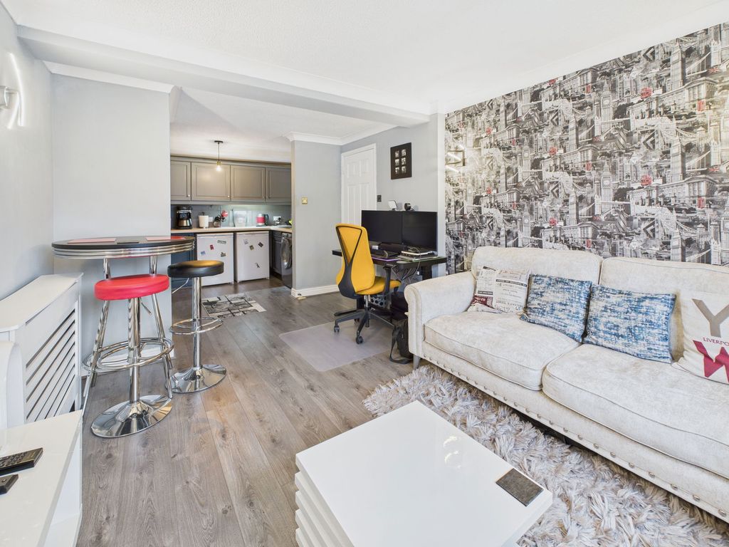 Property photo 3 of 13