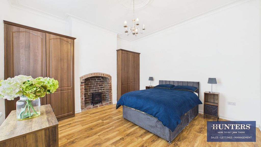 Property photo 3 of 19 Bedroom