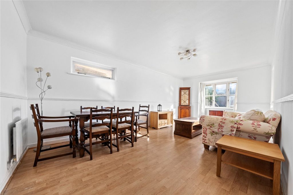 Property photo 2 of 13 Picture No. 14