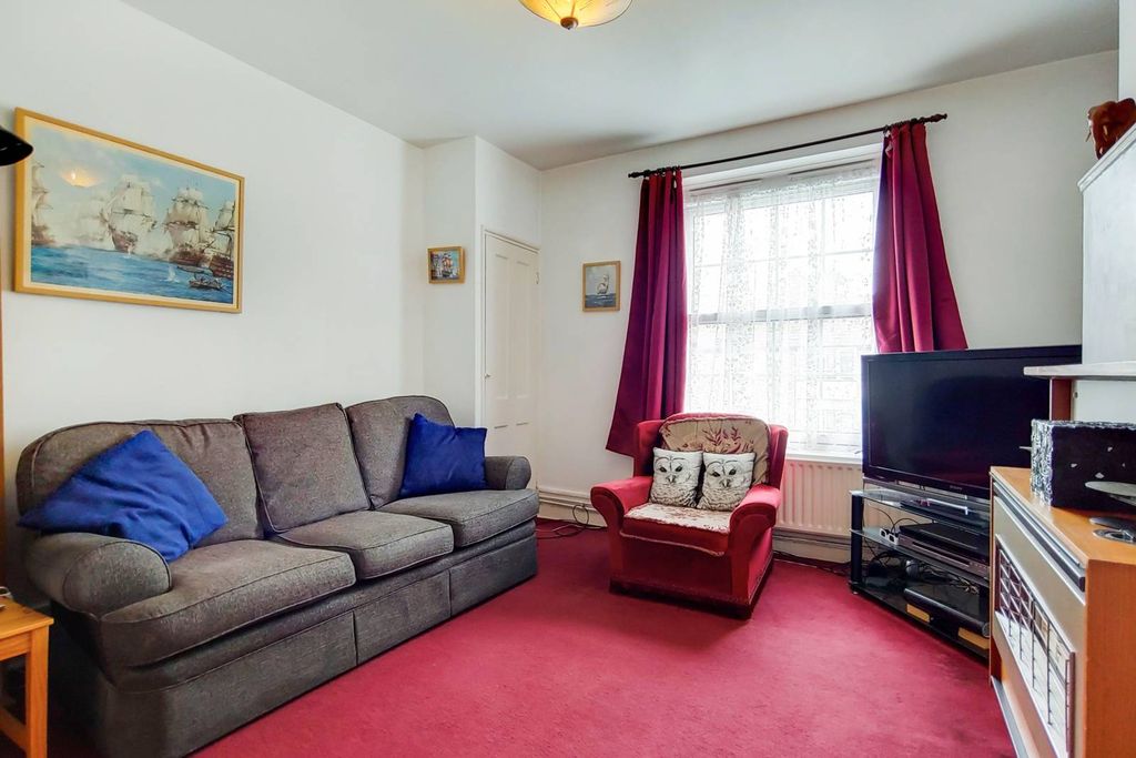Property photo 1 of 13