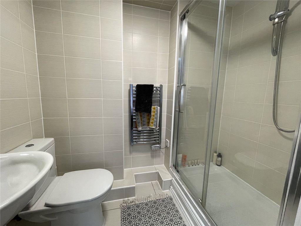 Property photo 2 of 7 Picture No. 16