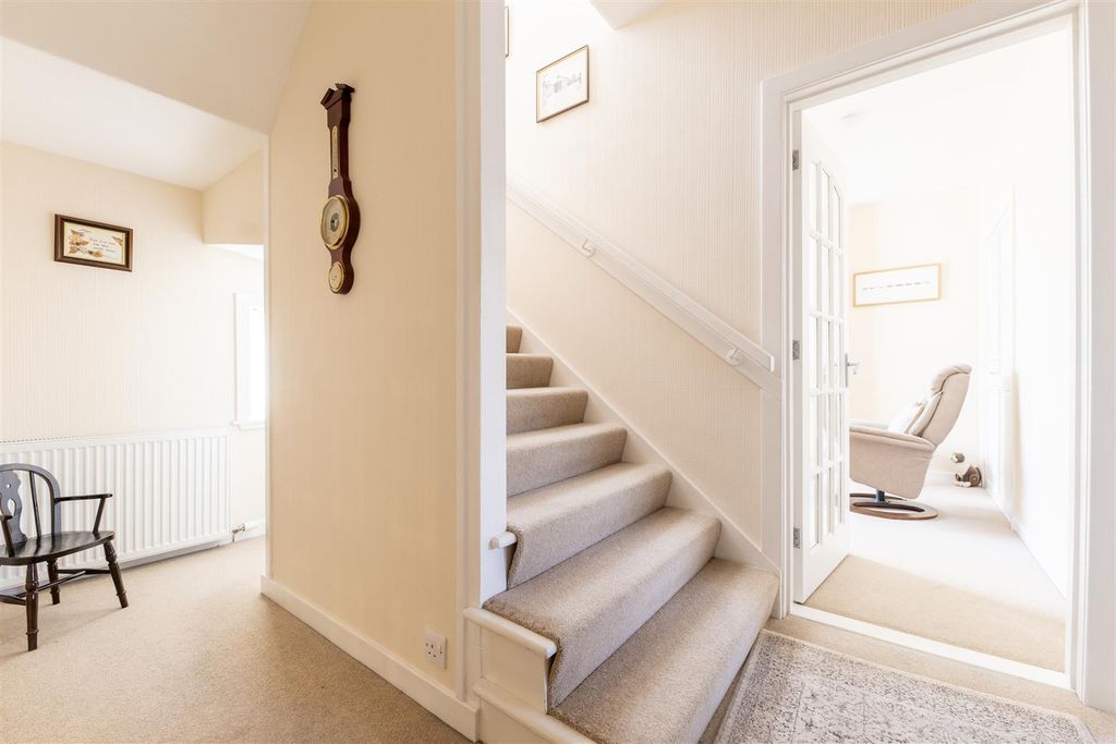 Property photo 3 of 19 Bayview Cromarty 0013.Jpg
