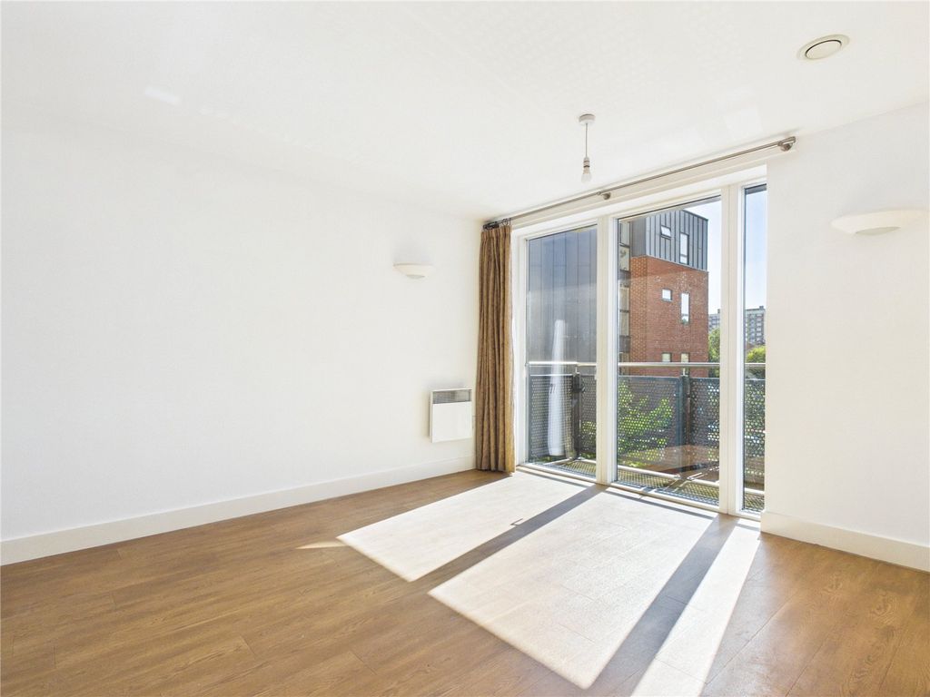 Property photo 1 of 14 Picture No. 06