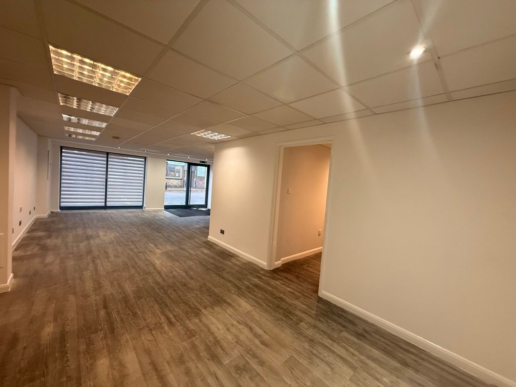 Property photo 3 of 6 Photo 4