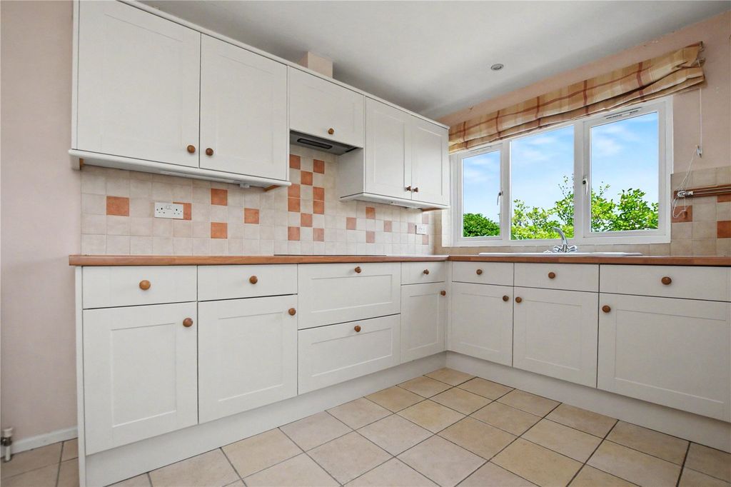 Property photo 3 of 20 Picture No. 04