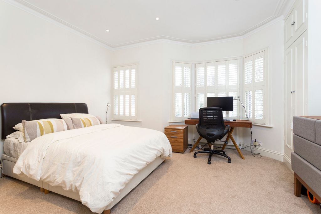Property photo 3 of 12 35 Campana Road Fpz2
