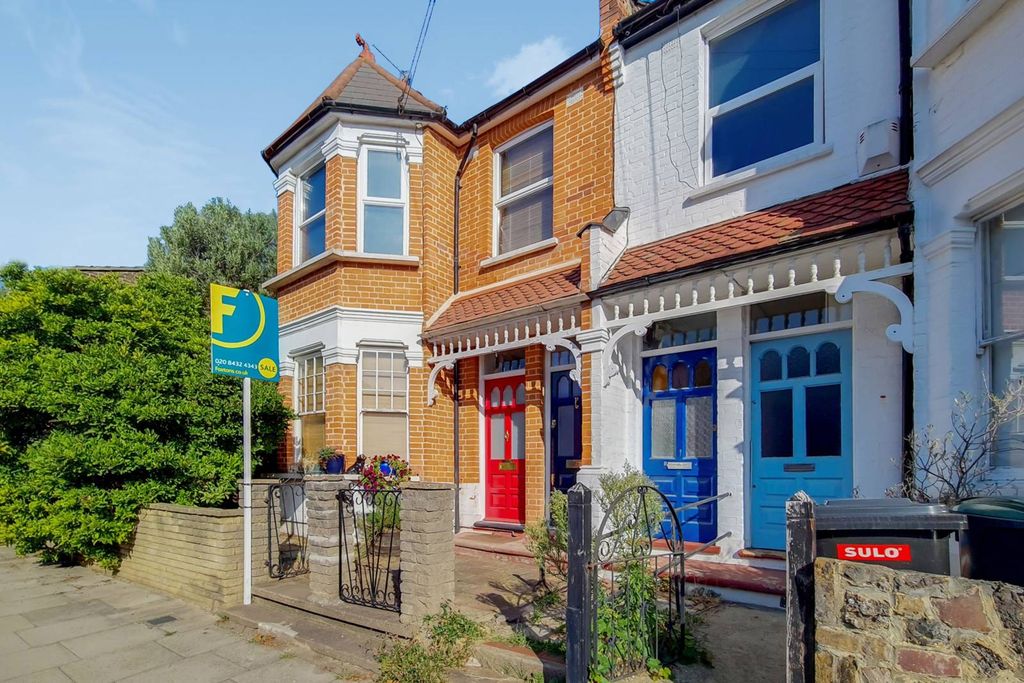 Property photo 1 of 12