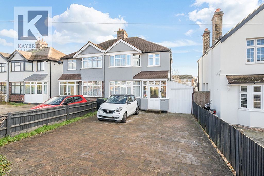 Property photo 1 of 12 Ruxley Lane, Epsom - Kt19 9Ex