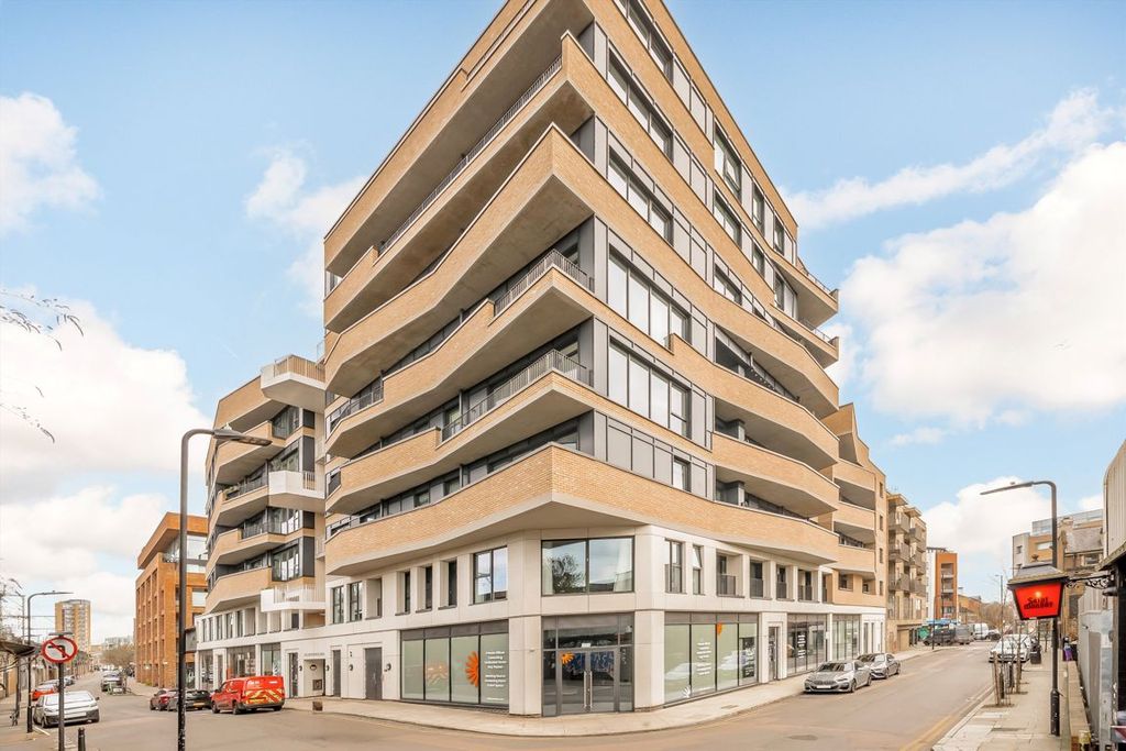 Property photo 1 of 6