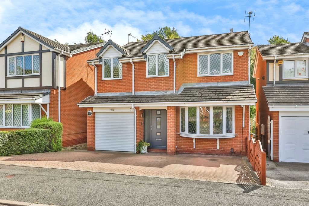 Property photo 1 of 17