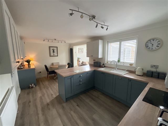 Property photo 3 of 21 Kitchen/Diner