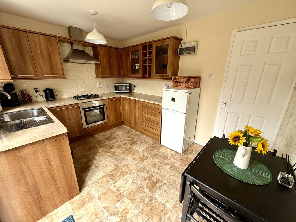 Property photo 3 of 10 Img_8065