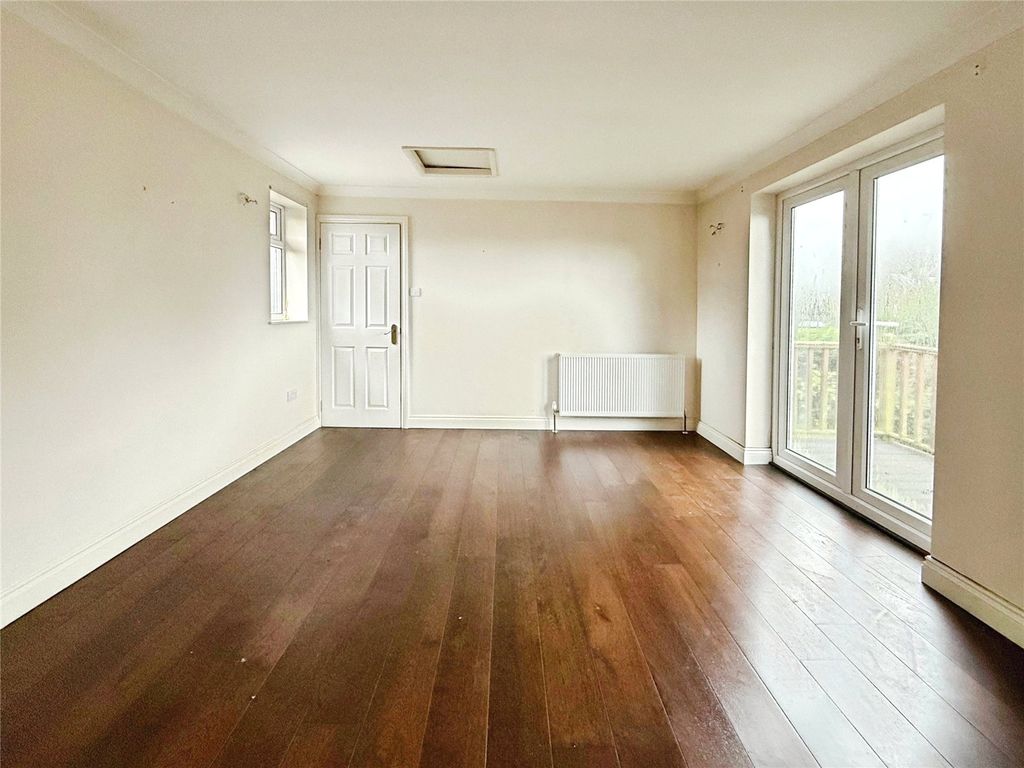 Property photo 2 of 22 Bedroom 1