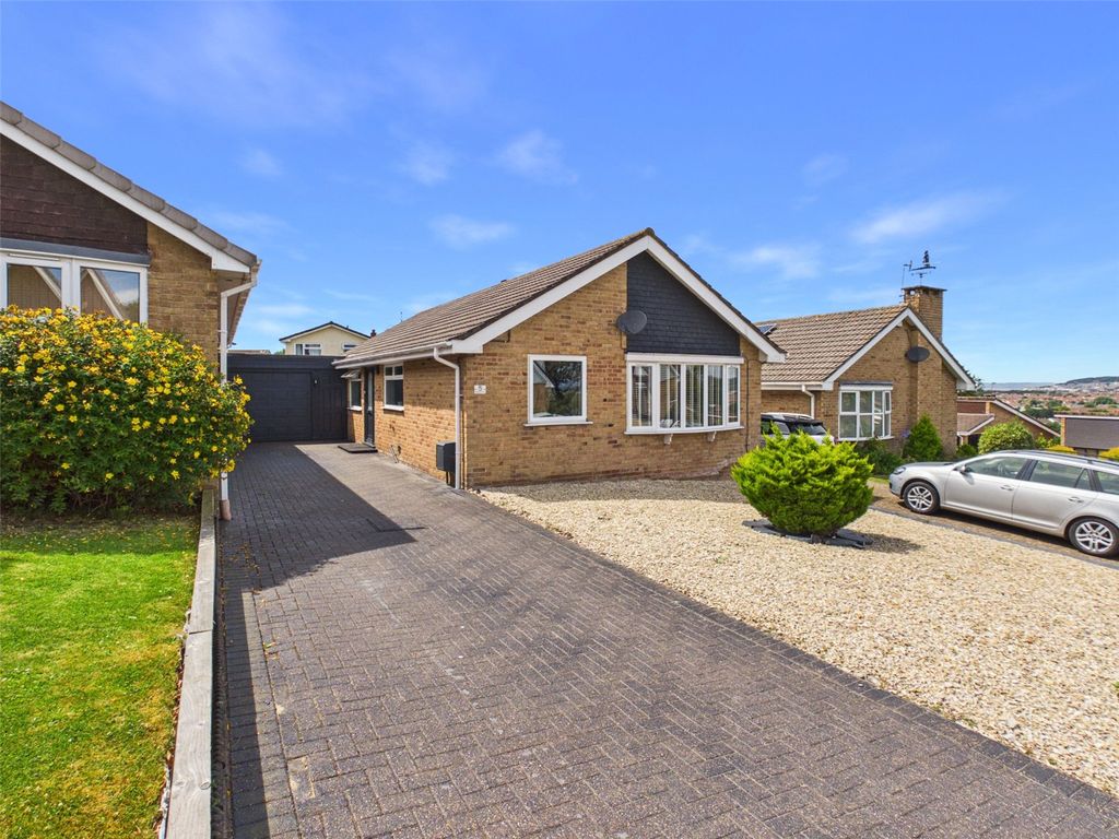 Property photo 1 of 37 Picture No. 01