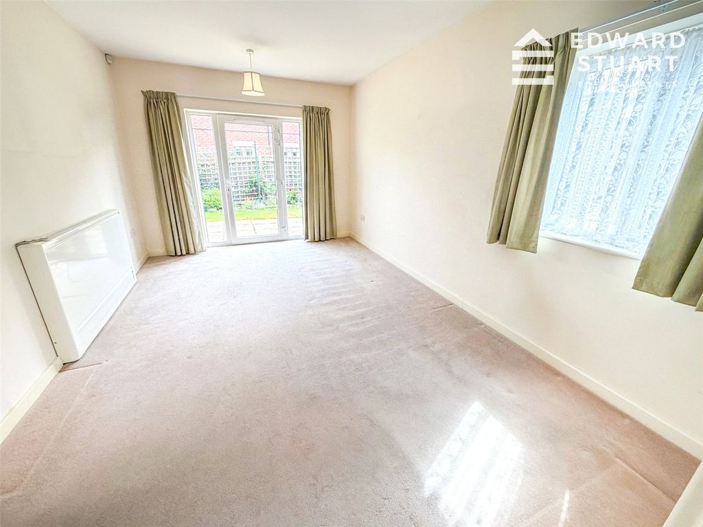 Property photo 3 of 10 Picture No. 02