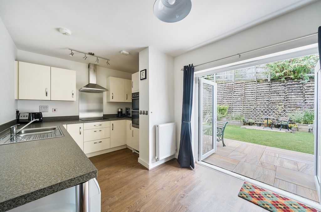 Property photo 2 of 24 1340810-19-68A607...