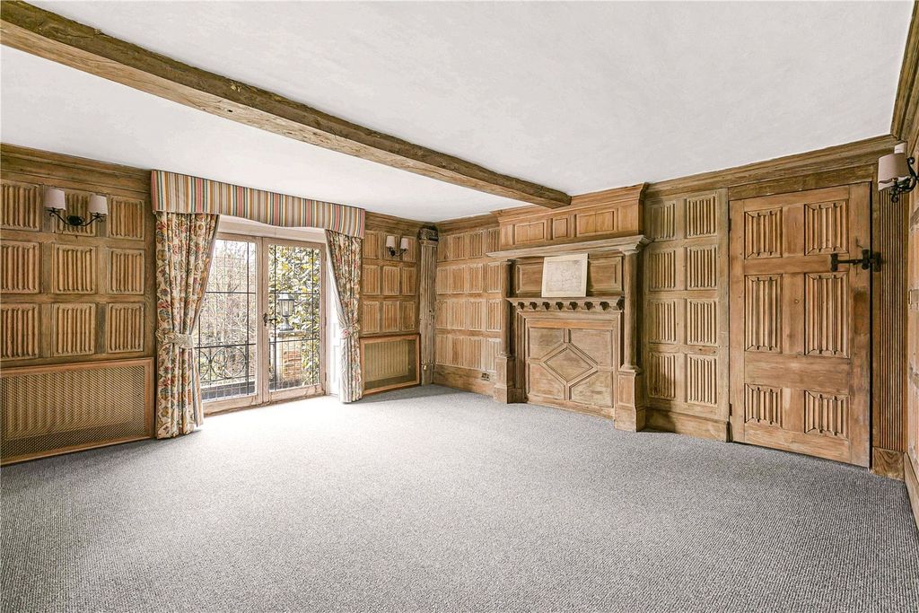 Property photo 3 of 20 Dining Room