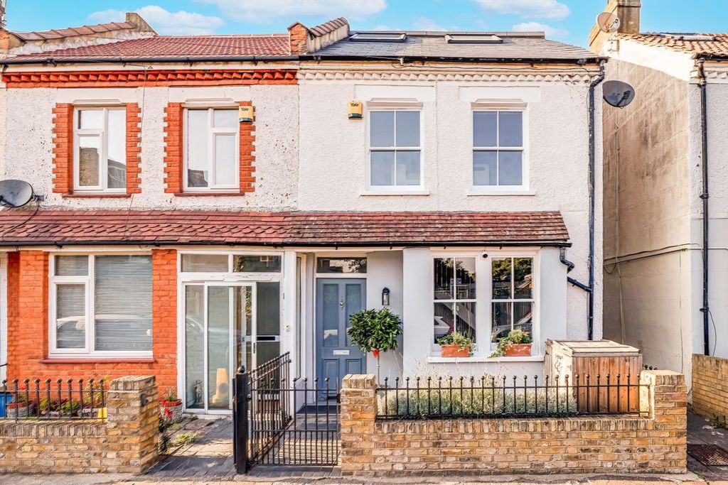 Property photo 1 of 9