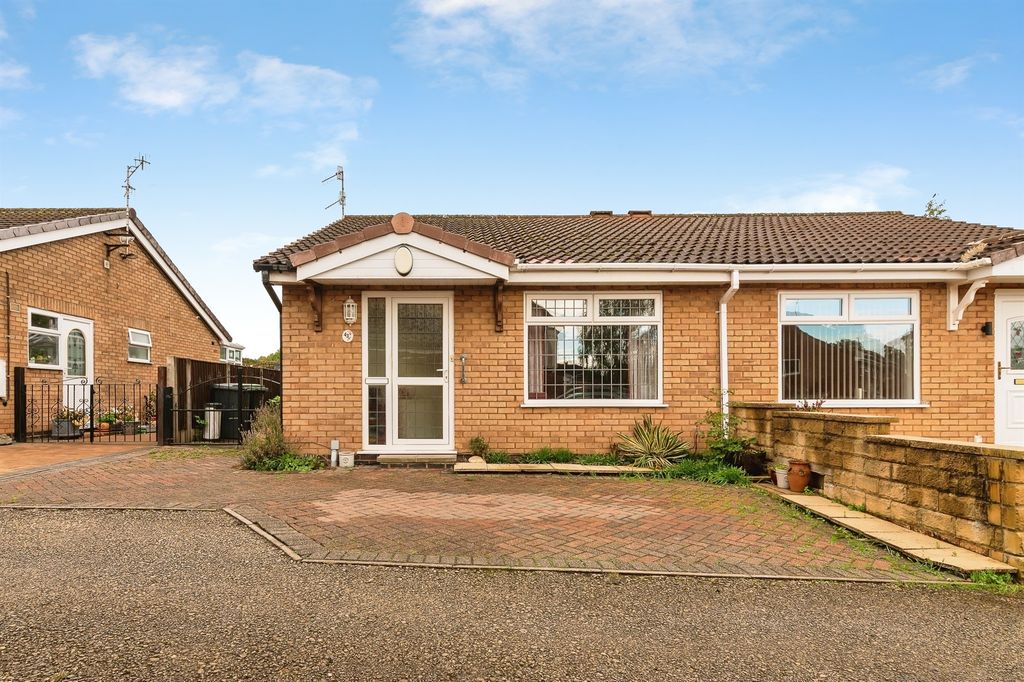 Property photo 2 of 19