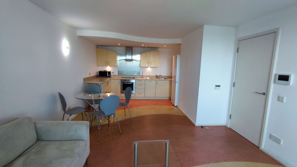 Property photo 2 of 12 Photo 9