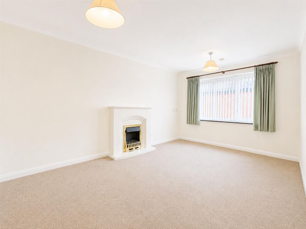 Property photo 3 of 10 A6A30347-Be3d-4737-80ba-06672Fa5A7F4.Png
