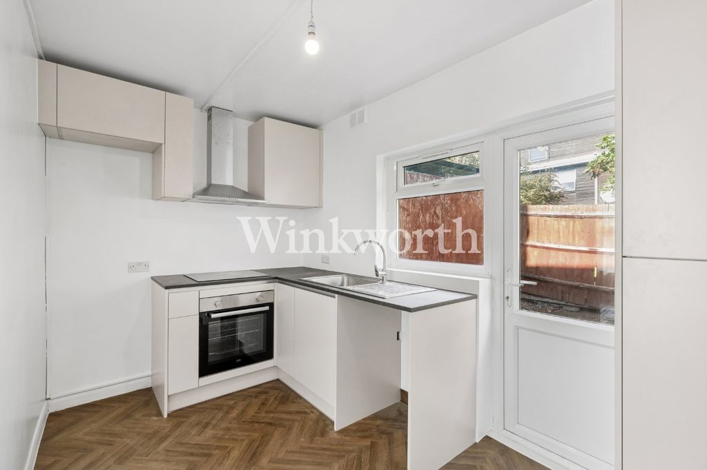 Property photo 2 of 14 Picture No. 33