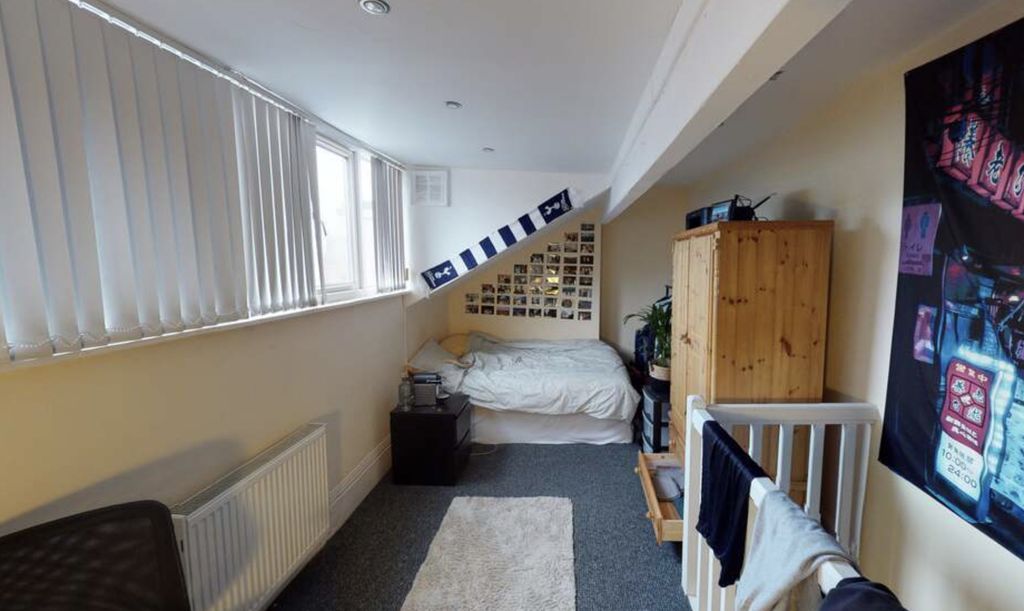 Property photo 2 of 6 A Bright And Tidy Bedroom Featuring A Comfortable ...