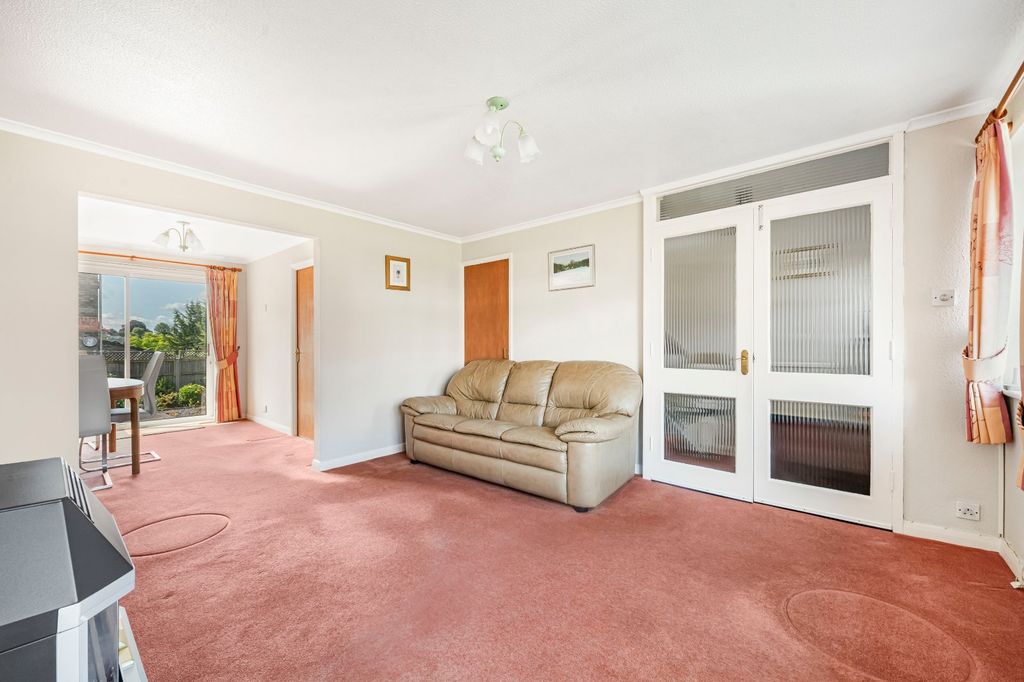 Property photo 3 of 13 Picture No. 12