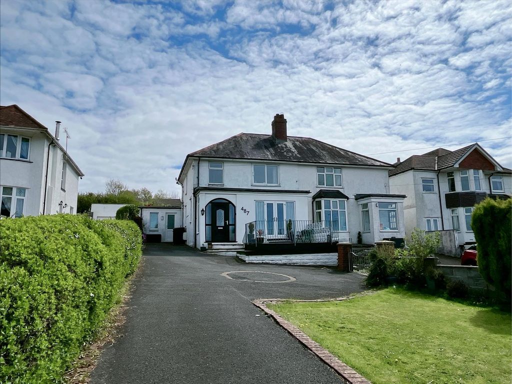 Property photo 1 of 21