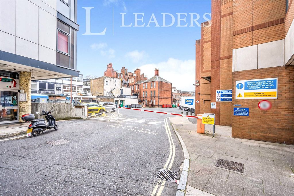 Property photo 1 of 7 Picture No. 09