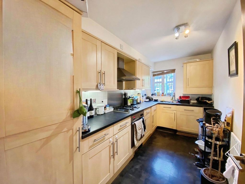 Property photo 3 of 10 Pbox-Img.Jpg