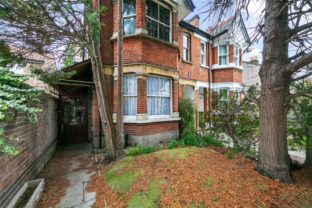 Property photo 2 of 15 Picture No. 14