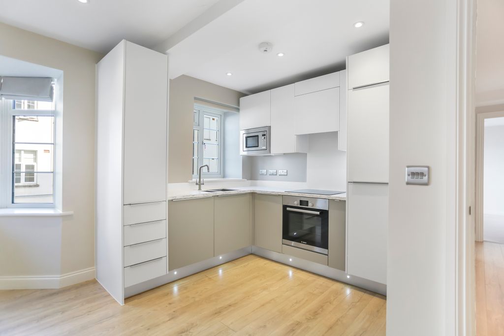 Property photo 2 of 10 296A2647