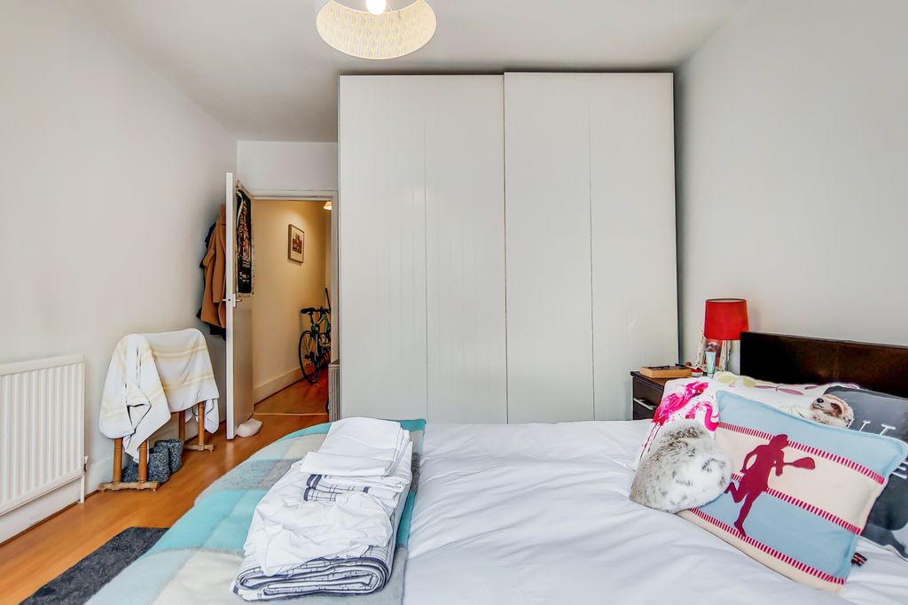 Property photo 3 of 7 3