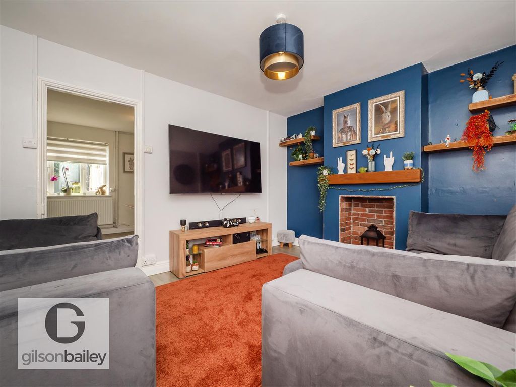Property photo 2 of 28 29Bluebellroad-23.Jpg
