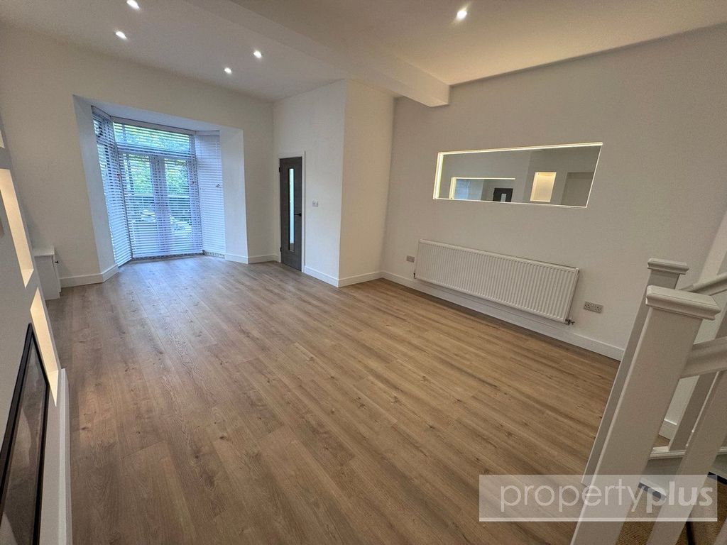 Property photo 2 of 31 Picture No. 33