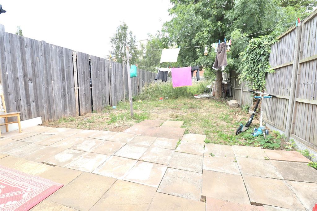 Property photo 2 of 11 Img_4340.Jpg