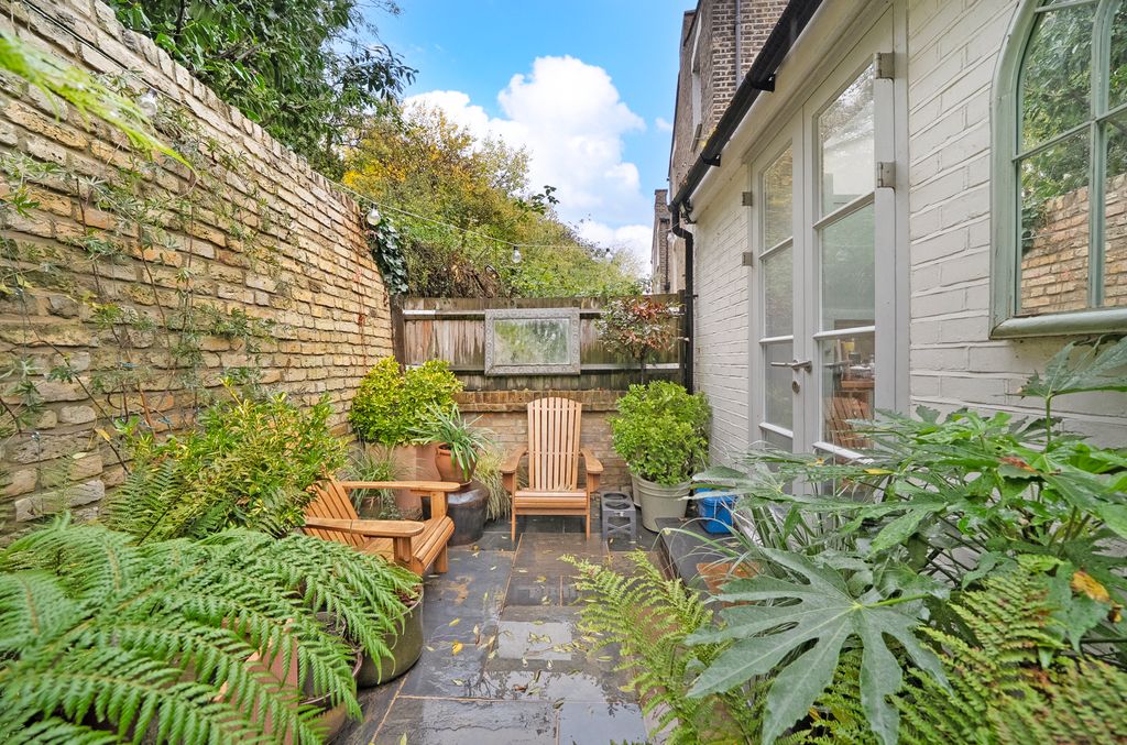 Property photo 2 of 21 Dsc01906